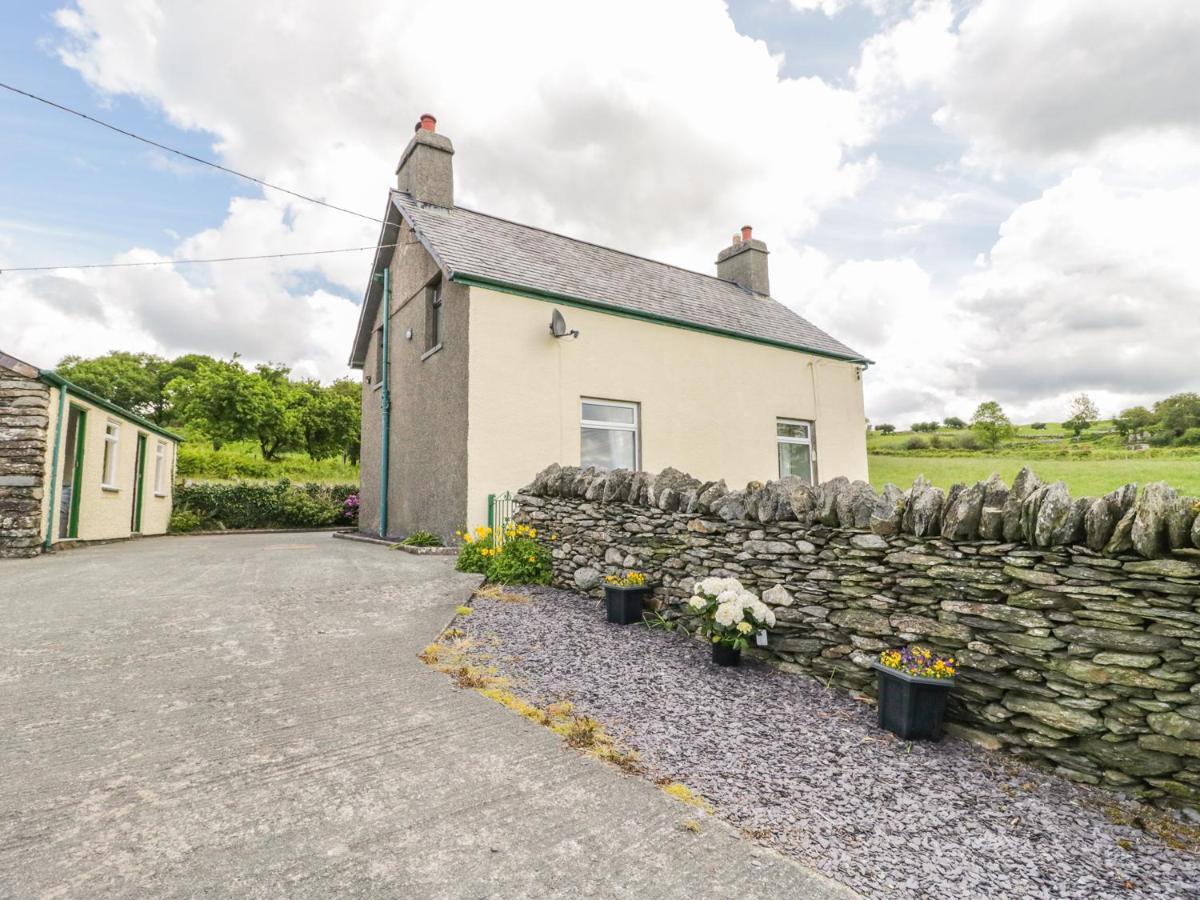 Penrhyddion Ucha Capel Garmon Exterior foto